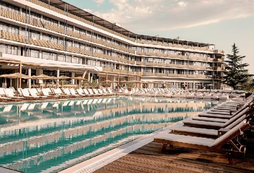 Sunny Beach Club  - RE 16+