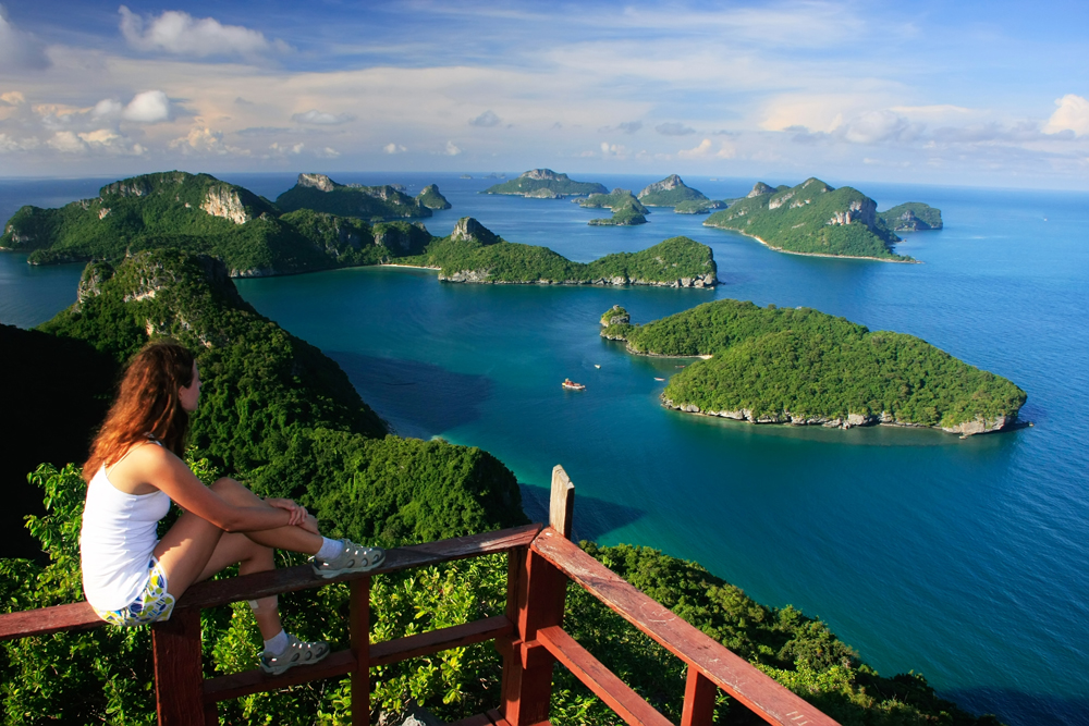 Az IBUSZ által szervezett utazásokon Thaiföld csodálatos vidékén Krabi érintetlen strandjain, a tömegturizmustól távol pihenhetjük ki a fáradalmainkat.