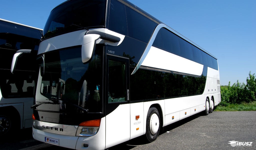 Az IBUSZ által szervezett Halkidiki expressz buszjárat járművei rendszeresen karbantartott, biztonságos modellek, melyek kényelmes utazást biztosítanak.