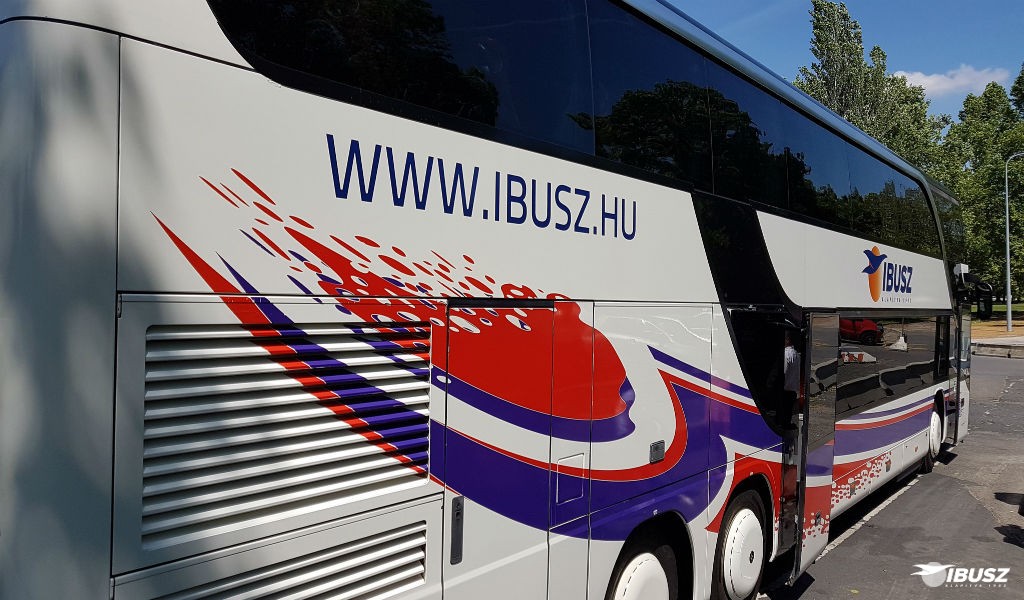 Az IBUSZ Utazási Irodák Kft. által szervezett Olymposz expressz busz járatain nagy méretű és modern autóbuszokkal garantáljuk az utasok biztonságos megérkeztét.